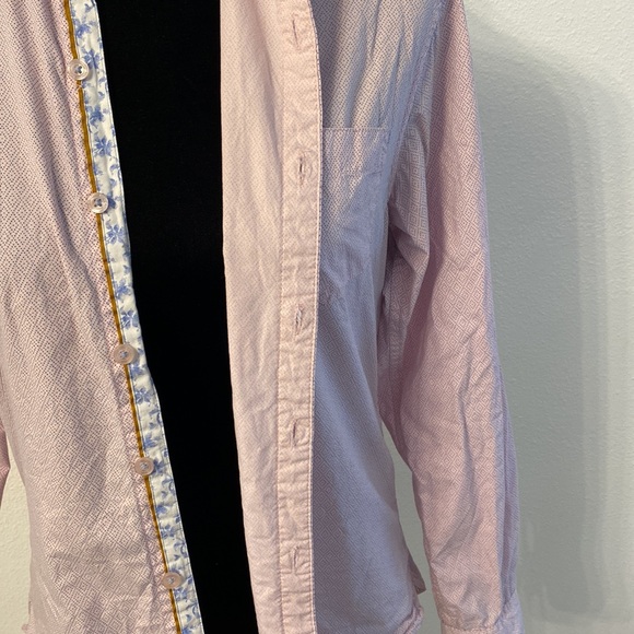 100% Cotton Pink and Navy Micro Dot Diamond Print Long Sleeve Button Down - Picture 12 of 13